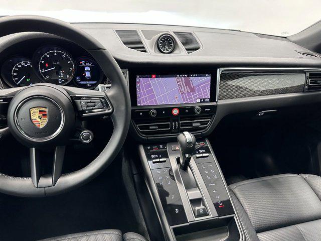 2024 Porsche Macan AWD