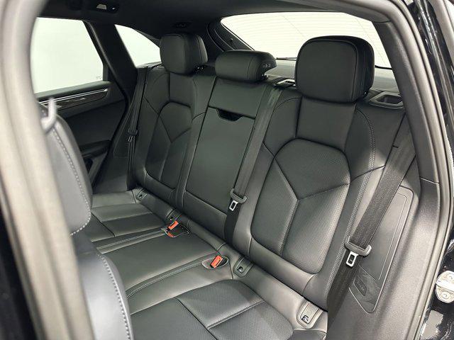 2024 Porsche Macan AWD
