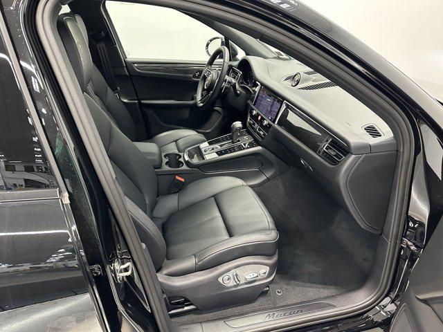 2024 Porsche Macan AWD