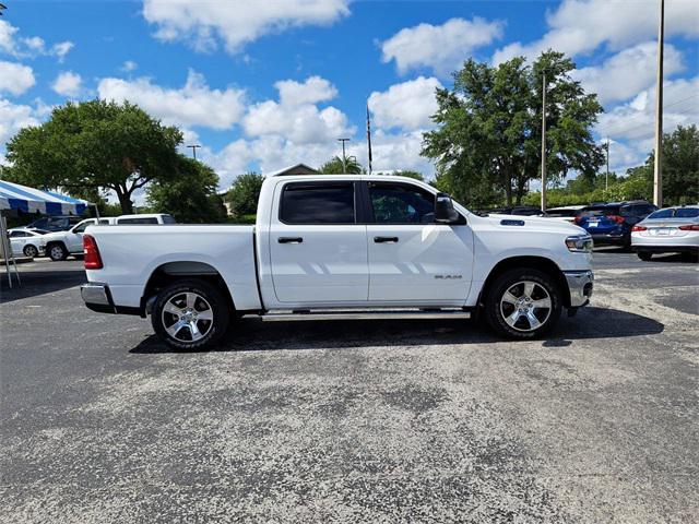 2025 RAM Ram 1500 RAM 1500 TRADESMAN CREW CAB 4X4 57 BOX