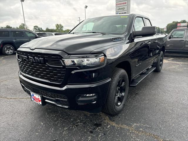 2025 RAM Ram 1500 RAM 1500 TRADESMAN QUAD CAB 4X2 64 BOX