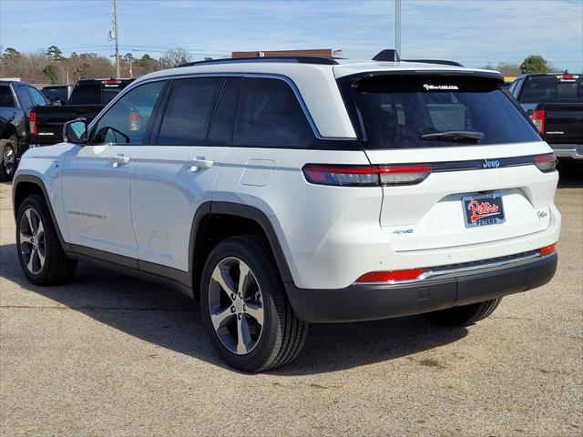 2022 Jeep Grand Cherokee 4xe Overland 4x4