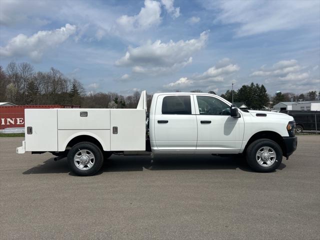 2024 RAM Ram 3500 Chassis Cab RAM 3500 TRADESMAN CREW CAB CHASSIS 4X4 60 CA