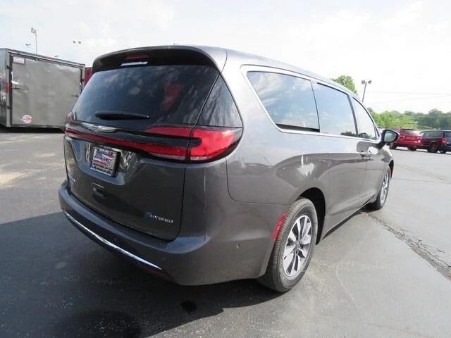 2023 Chrysler Pacifica Hybrid Touring L