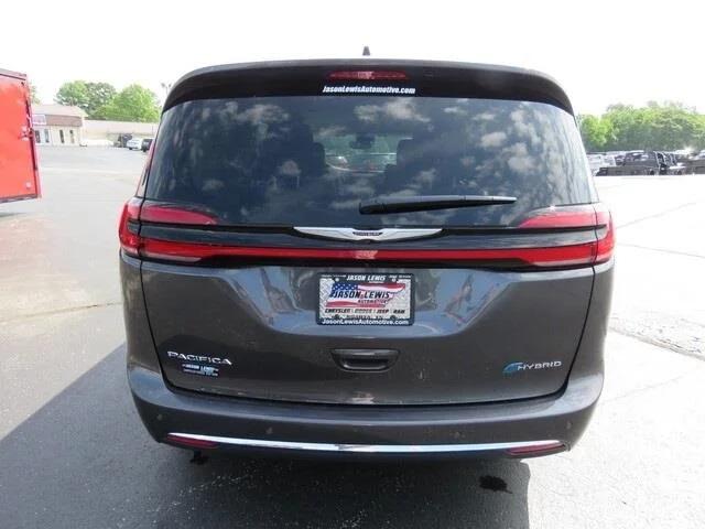 2023 Chrysler Pacifica Hybrid Touring L