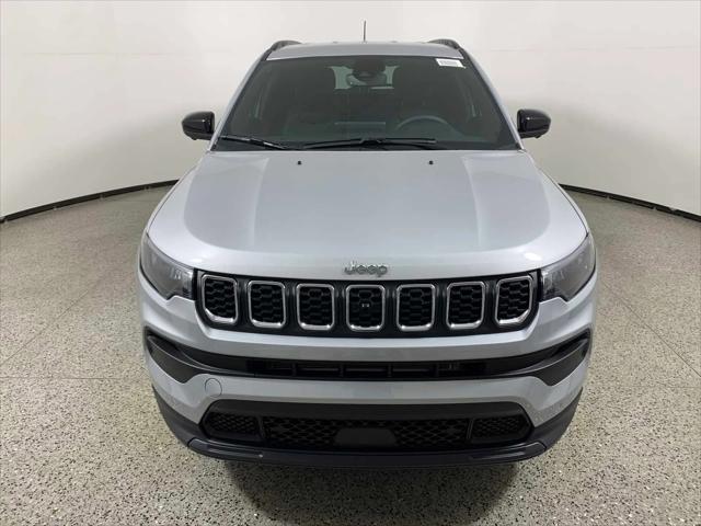 2024 Jeep Compass COMPASS LATITUDE 4X4