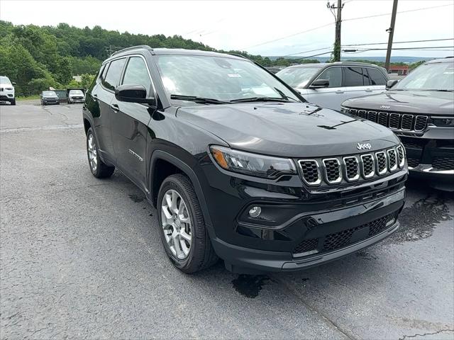 2024 Jeep Compass COMPASS LATITUDE LUX 4X4