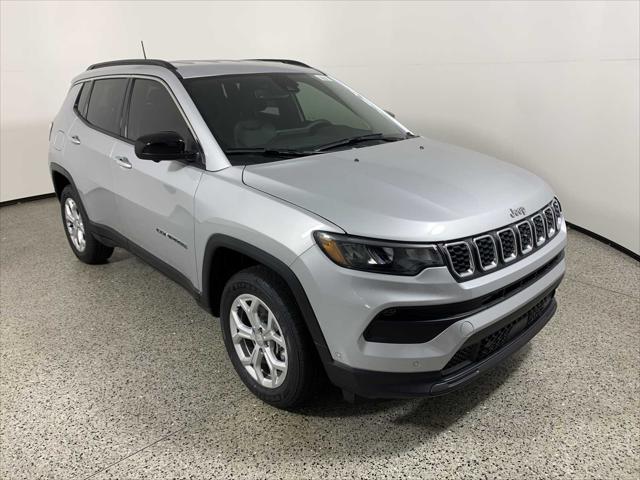 2024 Jeep Compass COMPASS LATITUDE 4X4