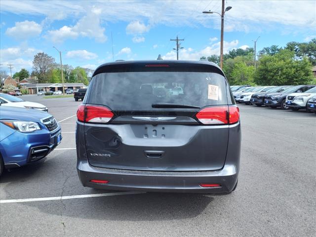2020 Chrysler Voyager LXI