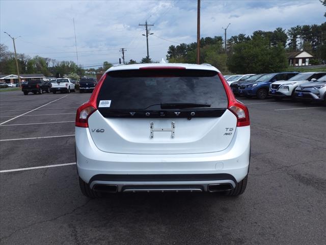 2018 Volvo V60 Cross Country T5
