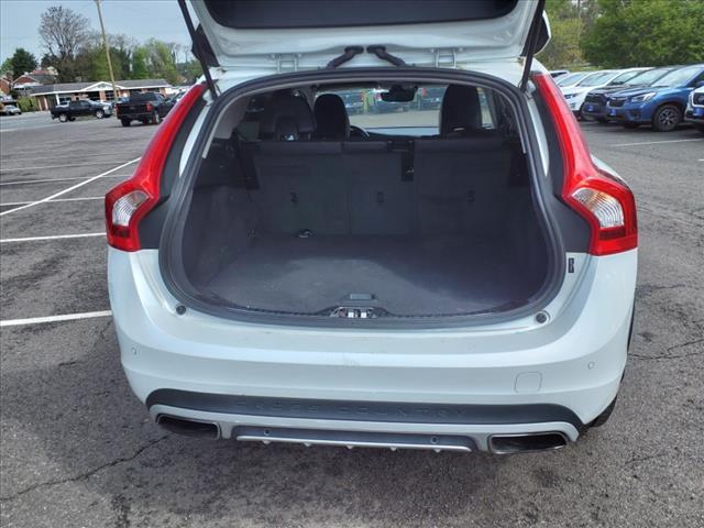 2018 Volvo V60 Cross Country T5