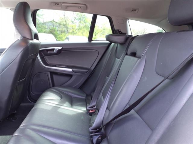 2018 Volvo V60 Cross Country T5