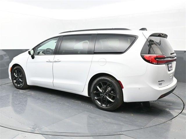 2024 Chrysler Pacifica PACIFICA LIMITED