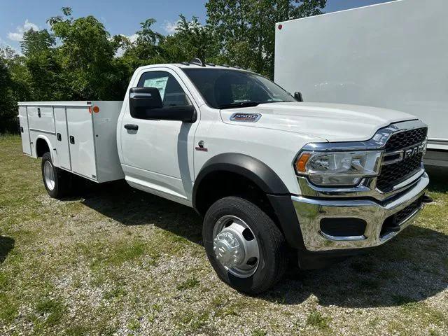 2024 RAM Ram 5500 Chassis Cab RAM 5500 TRADESMAN CHASSIS REGULAR CAB 4X4 84 CA