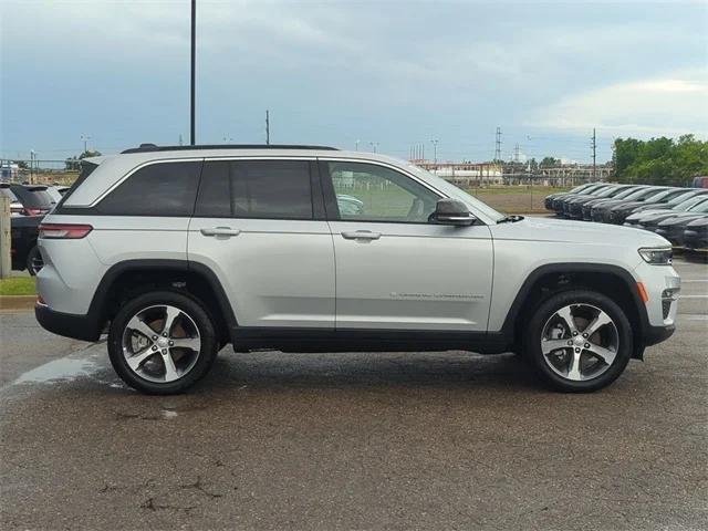 2024 Jeep Grand Cherokee GRAND CHEROKEE LIMITED 4X4