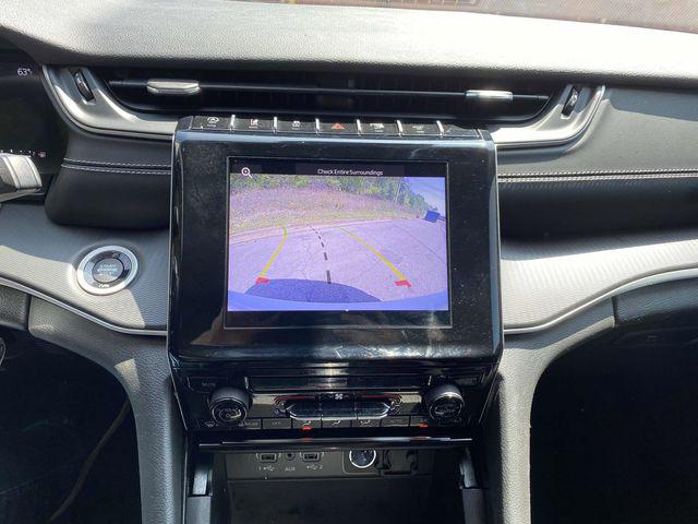 2023 Jeep Grand Cherokee Laredo 4x4