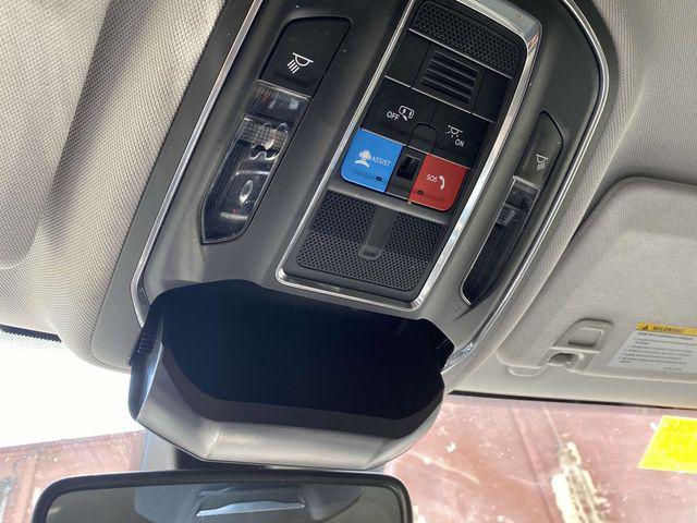 2023 Jeep Grand Cherokee Laredo 4x4