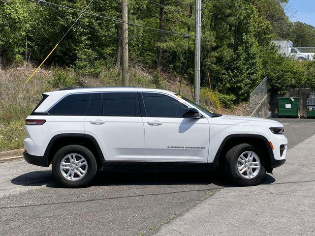 2023 Jeep Grand Cherokee Laredo 4x4