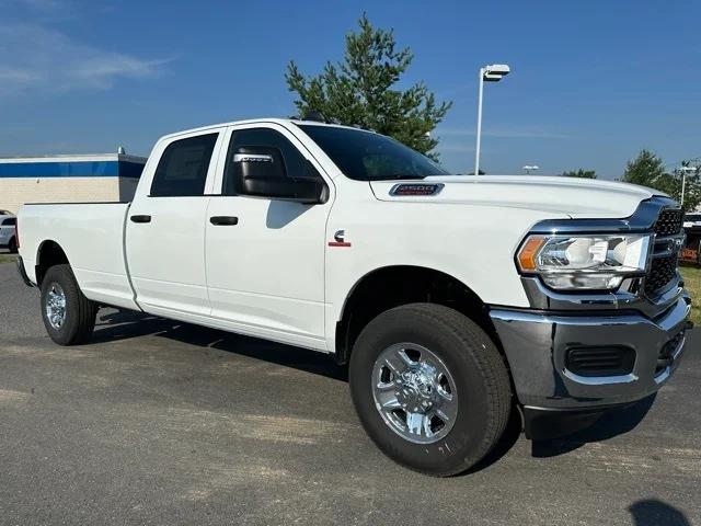 2024 RAM Ram 2500 RAM 2500 TRADESMAN CREW CAB 4X4 8 BOX