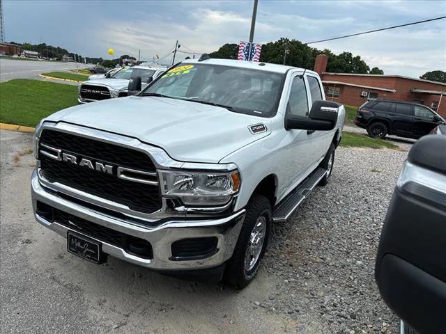 2024 RAM Ram 2500 RAM 2500 TRADESMAN CREW CAB 4X4 64 BOX