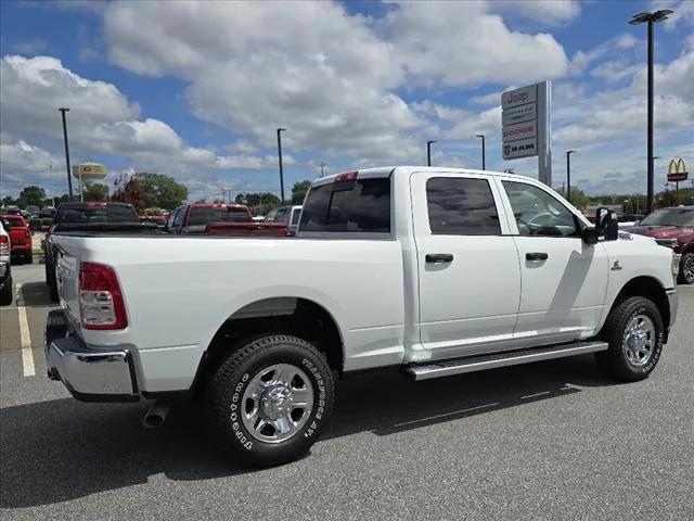 2024 RAM Ram 3500 RAM 3500 TRADESMAN CREW CAB 4X4 64 BOX