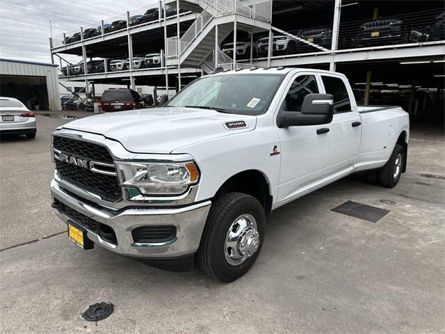 2024 RAM Ram 3500 RAM 3500 TRADESMAN CREW CAB 4X4 8 BOX