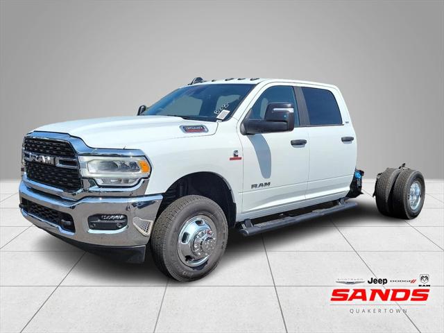 2024 RAM Ram 3500 Chassis Cab RAM 3500 SLT CREW CAB CHASSIS 4X4 60 CA