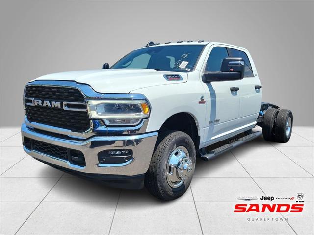 2024 RAM Ram 3500 Chassis Cab RAM 3500 SLT CREW CAB CHASSIS 4X4 60 CA