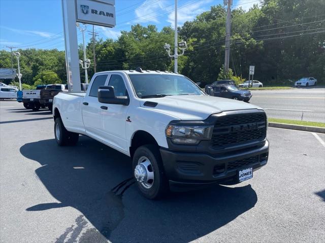 2024 RAM Ram 3500 RAM 3500 TRADESMAN CREW CAB 4X4 8 BOX