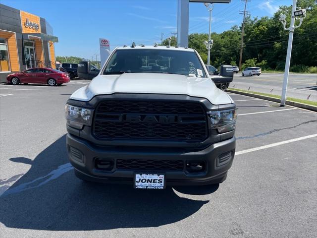 2024 RAM Ram 3500 RAM 3500 TRADESMAN CREW CAB 4X4 8 BOX