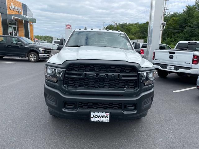 2024 RAM Ram 3500 RAM 3500 TRADESMAN CREW CAB 4X4 8 BOX