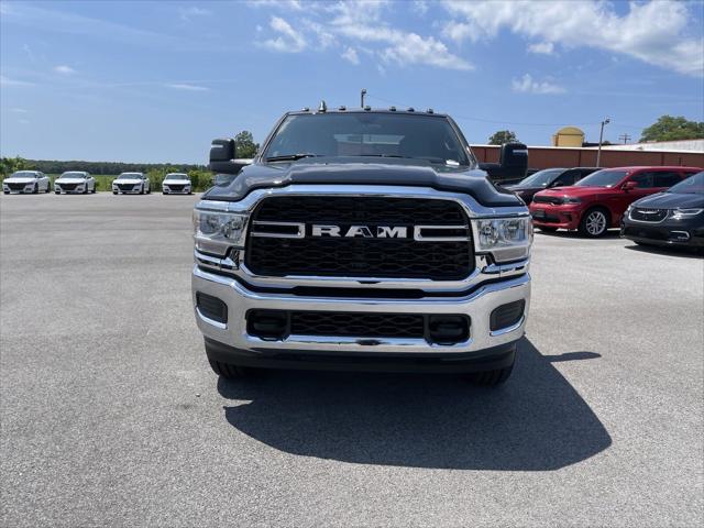 2024 RAM Ram 2500 RAM 2500 TRADESMAN CREW CAB 4X4 8 BOX