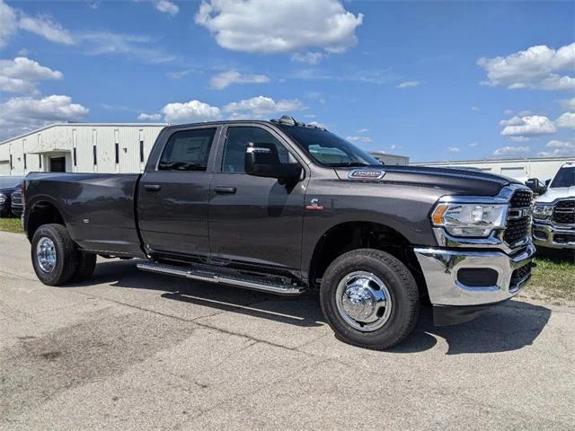 2024 RAM Ram 3500 RAM 3500 TRADESMAN CREW CAB 4X4 8 BOX