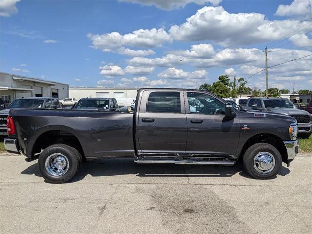 2024 RAM Ram 3500 RAM 3500 TRADESMAN CREW CAB 4X4 8 BOX