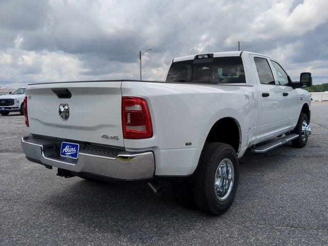 2024 RAM Ram 3500 RAM 3500 TRADESMAN CREW CAB 4X4 8 BOX