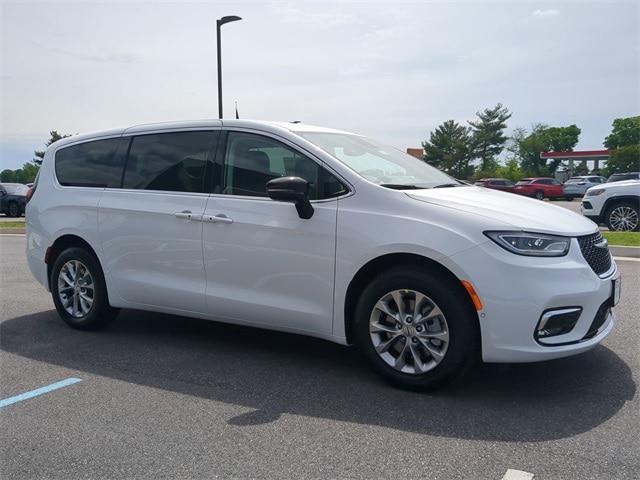 2024 Chrysler Pacifica PACIFICA TOURING L AWD