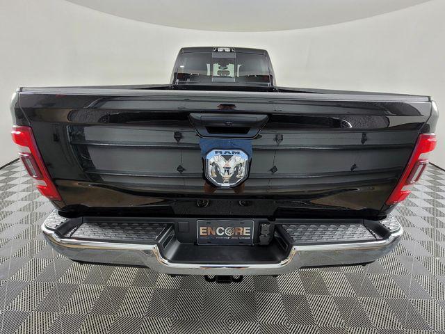 2024 RAM Ram 2500 RAM 2500 TRADESMAN CREW CAB 4X2 8 BOX