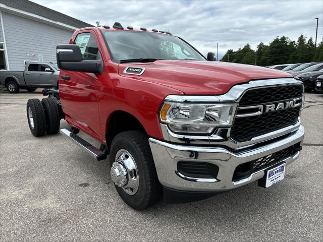 2024 RAM Ram 3500 Chassis Cab RAM 3500 TRADESMAN CHASSIS REGULAR CAB 4X4 60 CA 2024 RAM Ram 3500 Chassis Cab RAM 3500 TRADESMAN CHASSIS REGULAR CAB 4X4 60 CA