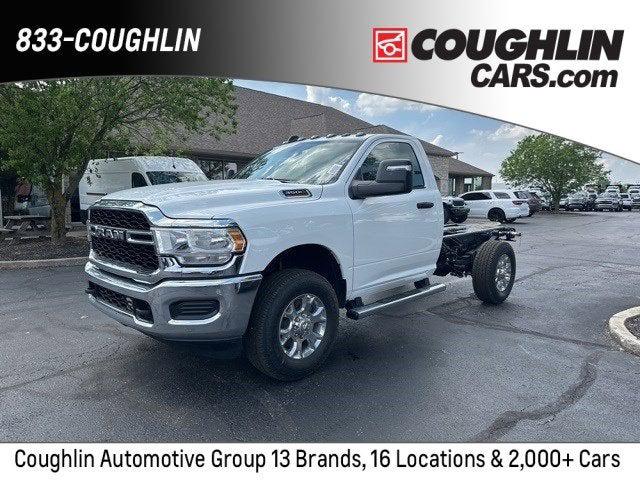 2024 RAM Ram 3500 Chassis Cab RAM 3500 TRADESMAN CHASSIS REGULAR CAB 4X4 60 CA 2024 RAM Ram 3500 Chassis Cab RAM 3500 TRADESMAN CHASSIS REGULAR CAB 4X4 60 CA