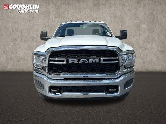 2024 RAM Ram 3500 Chassis Cab RAM 3500 TRADESMAN CHASSIS REGULAR CAB 4X4 60 CA 2024 RAM Ram 3500 Chassis Cab RAM 3500 TRADESMAN CHASSIS REGULAR CAB 4X4 60 CA