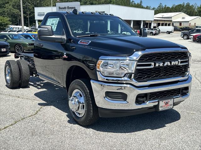 2024 RAM Ram 3500 Chassis Cab RAM 3500 TRADESMAN CHASSIS REGULAR CAB 4X4 60 CA