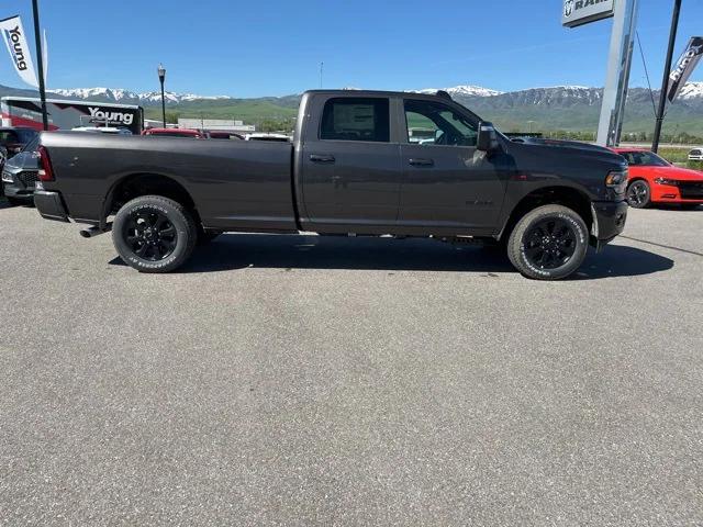 2024 RAM Ram 3500 RAM 3500 LARAMIE CREW CAB 4X4 8 BOX