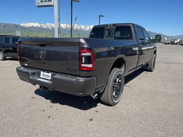 2024 RAM Ram 3500 RAM 3500 LARAMIE CREW CAB 4X4 8 BOX