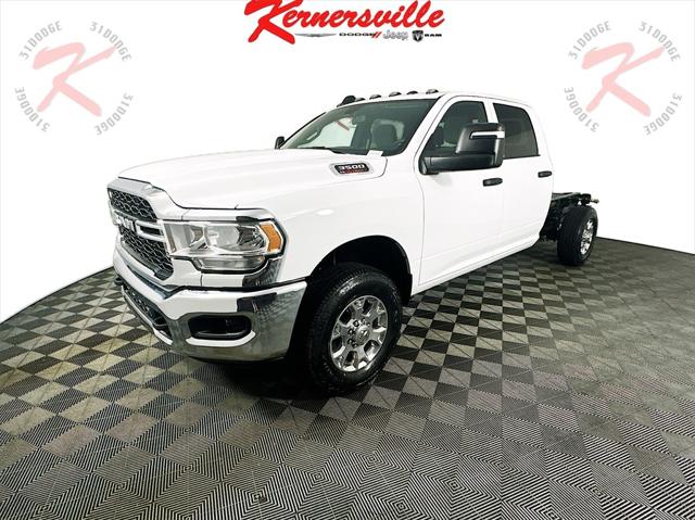 2024 RAM Ram 3500 Chassis Cab RAM 3500 TRADESMAN CREW CAB CHASSIS 4X4 60 CA