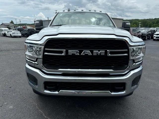 2024 RAM Ram 3500 RAM 3500 TRADESMAN CREW CAB 4X4 8 BOX