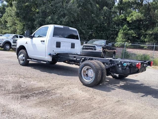 2024 RAM Ram 3500 Chassis Cab RAM 3500 TRADESMAN CHASSIS REGULAR CAB 4X4 84 CA