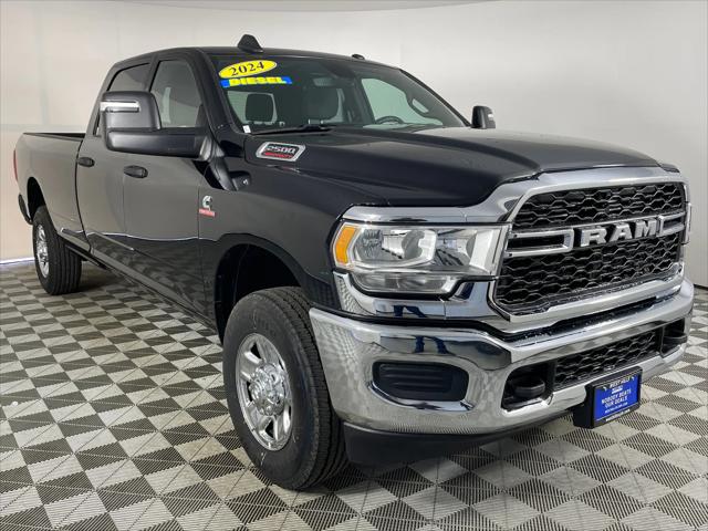 2024 RAM Ram 2500 RAM 2500 TRADESMAN CREW CAB 4X4 8 BOX