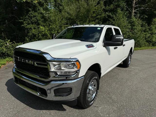 2024 RAM Ram 2500 RAM 2500 TRADESMAN CREW CAB 4X4 8 BOX