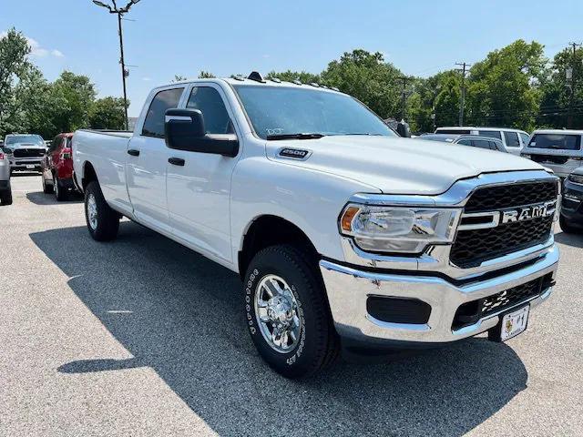 2024 RAM Ram 2500 RAM 2500 TRADESMAN CREW CAB 4X4 8 BOX