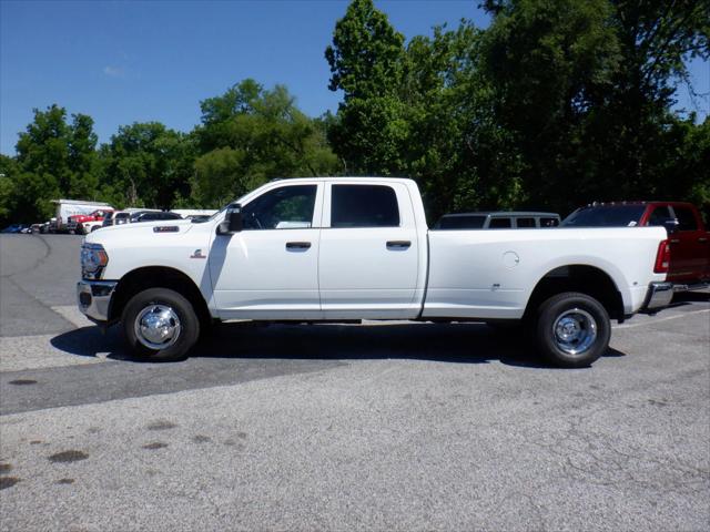 2024 RAM Ram 3500 RAM 3500 TRADESMAN CREW CAB 4X4 8 BOX